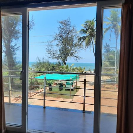 Raapan Beach Resort Mālvan Εξωτερικό φωτογραφία