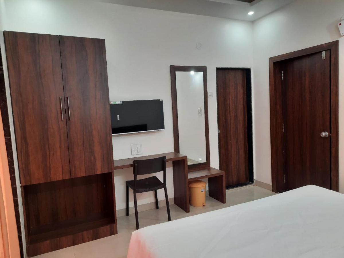 Raapan Beach Resort Mālvan Εξωτερικό φωτογραφία