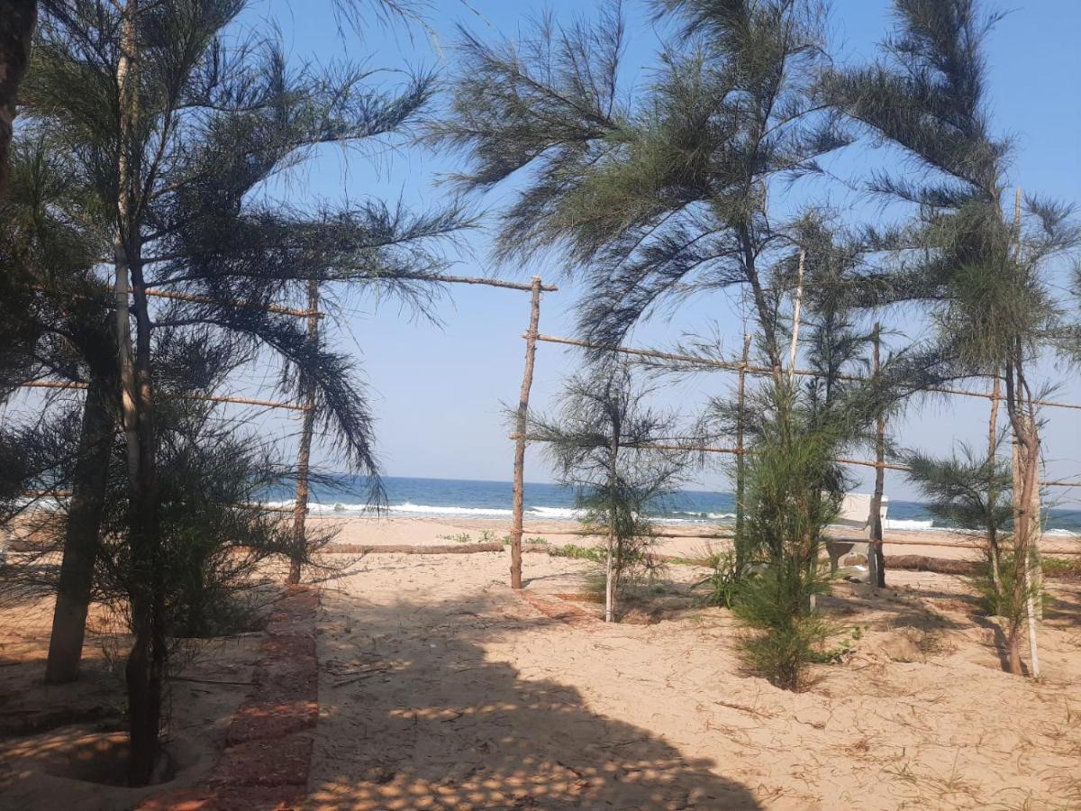 Raapan Beach Resort Mālvan Εξωτερικό φωτογραφία