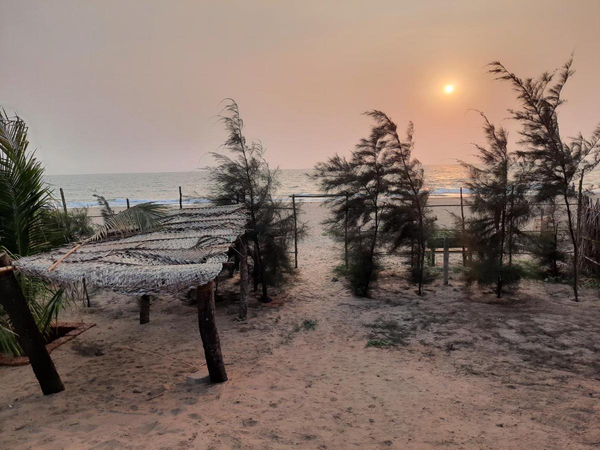 Raapan Beach Resort Mālvan Εξωτερικό φωτογραφία